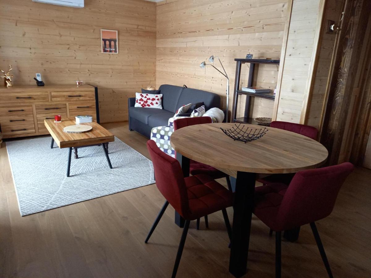 Апартаменты Eco-Logis Des Cabris Фон-Ромё Экстерьер фото